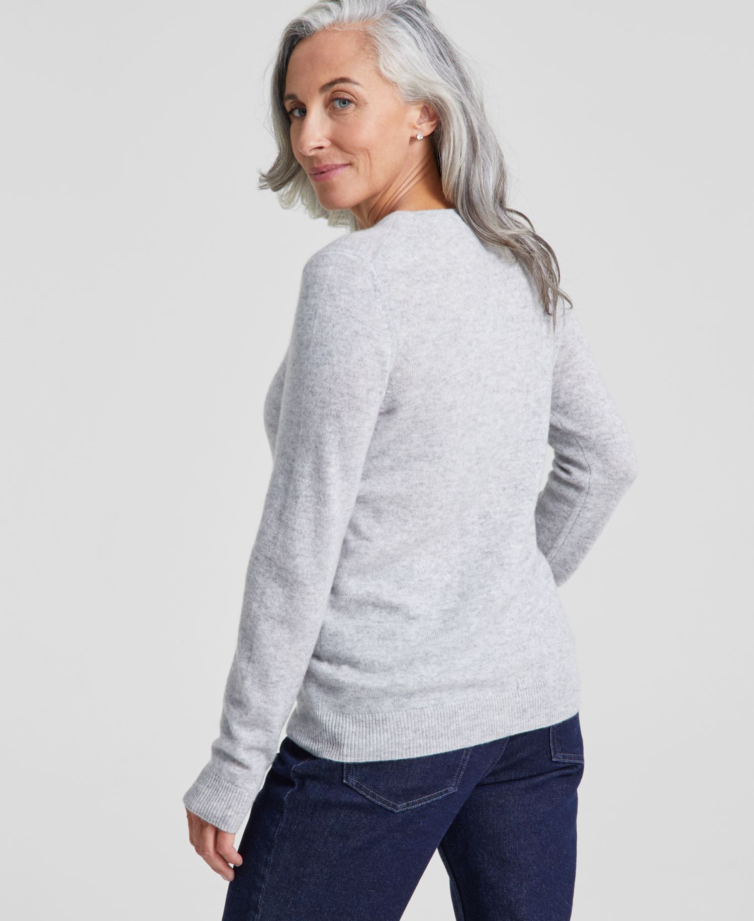 100% Cashmere Women's Petite Long-Sleeve Crewneck Sweater