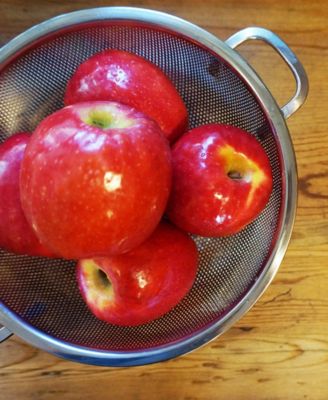 Endurance Precision Pierced Stainless Steel 3 Quart Colander