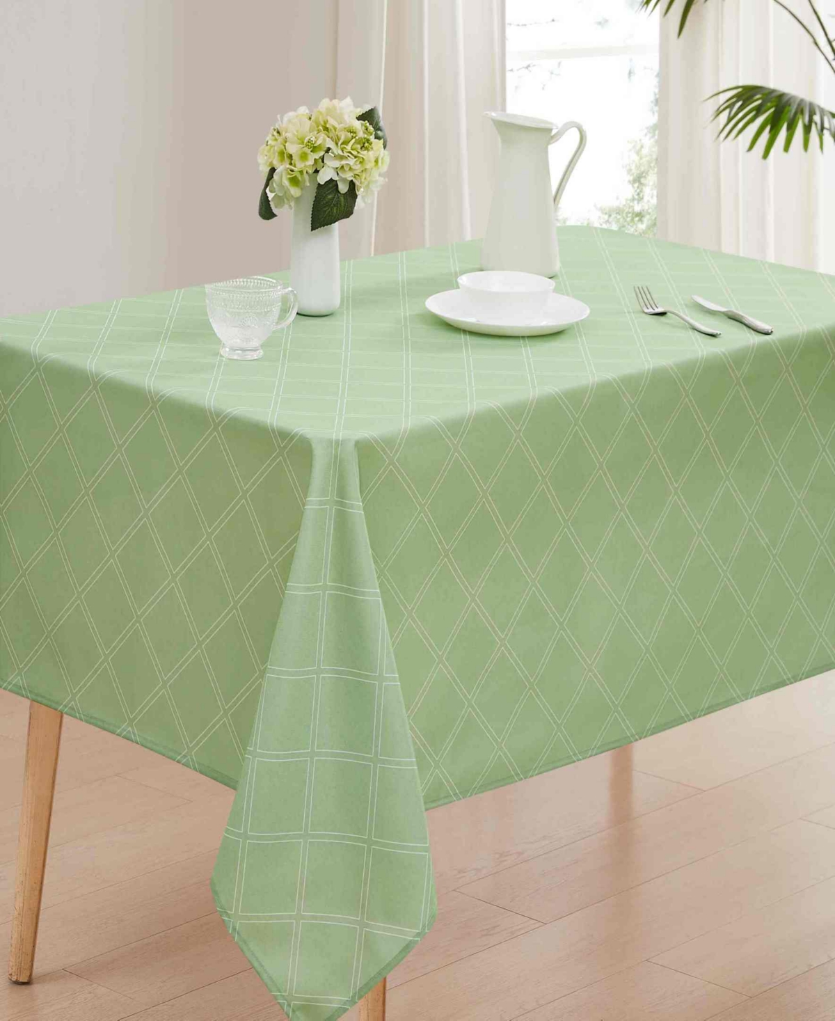 Avanti Harbor Trellis Water-resistant Indoor And Outdoor Tablecloth, 60" X 102" Rectangle In Seafoam