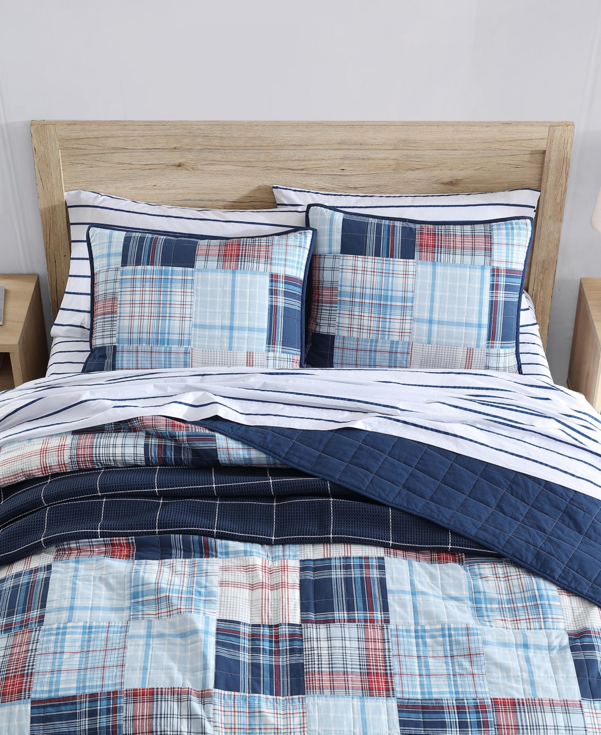 Nautica Stony Point Reversible Quilt, Twin In Blue
