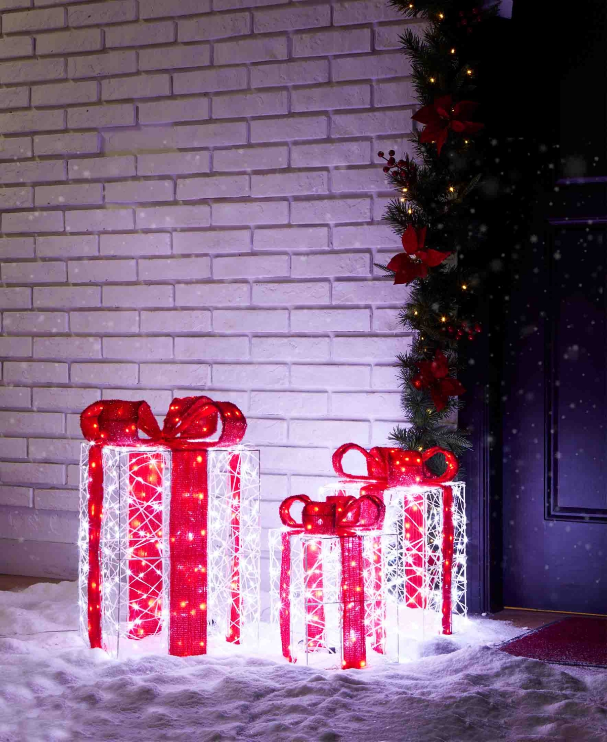 Glitzhome Set of 3 Lighted Christmas Crystal White 3D Giftbox Outdoor Decor with 855 White Light Emitting Diode Lights