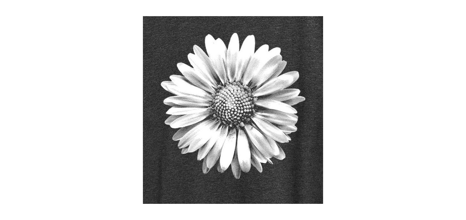 White Daisy Plus Size Graphic T-Shirt