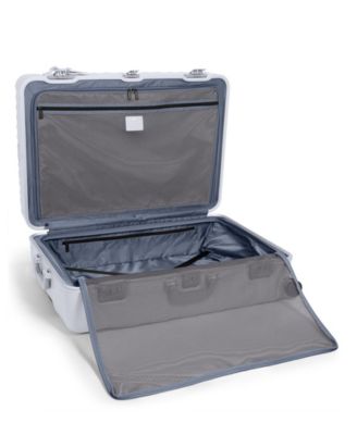 19 Degree Extended Trip 4 Wheel Packing Case