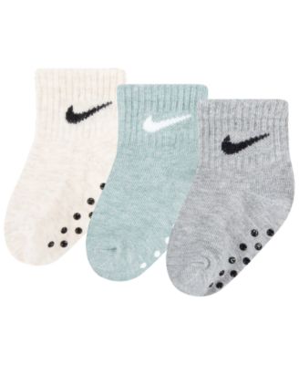 Nike Baby Boys or Baby Girls Core Ankle Gripper Socks Pack of 3 - Edvmica Gr 11$