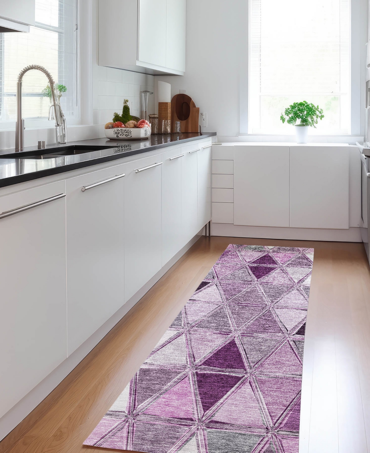 Addison Chantille Acn722 2'3"x7'6" Runner Area Rug In Mauve