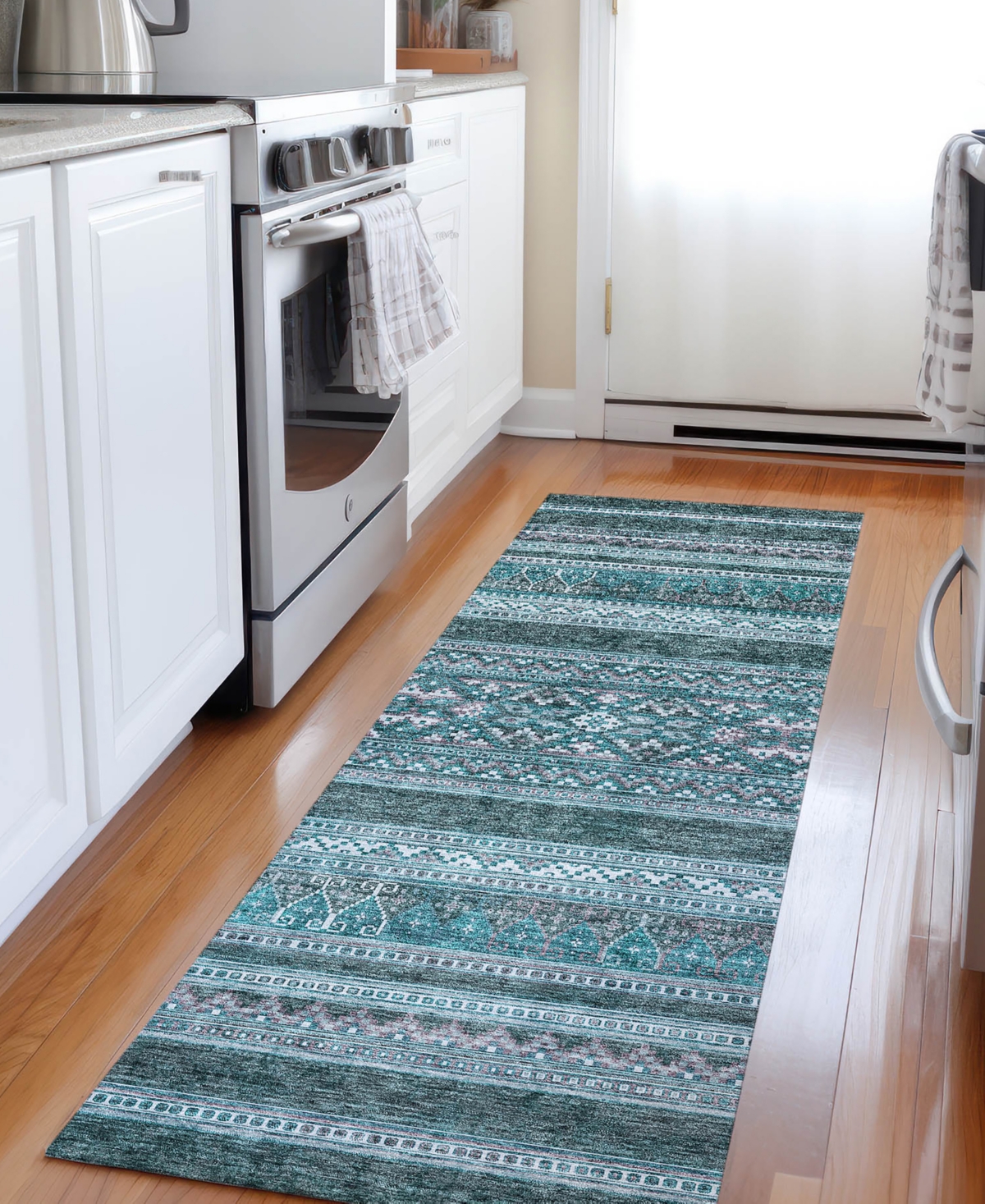Addison Chantille Acn714 2'3"x7'6" Runner Area Rug In Teal