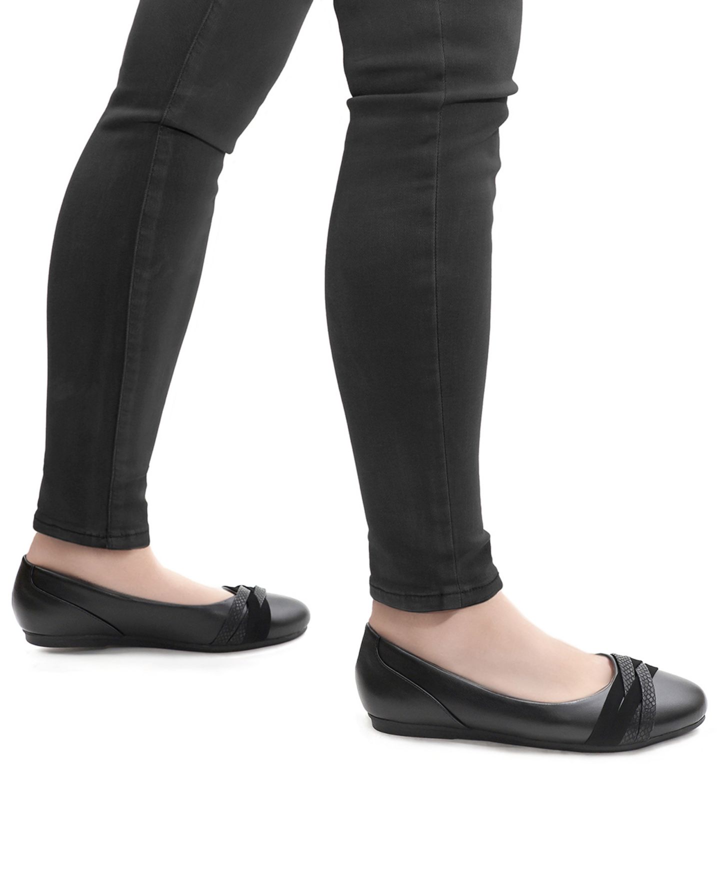 Женские балетки Easy Street Kylie Comfort Ballet Flats, цвет: Чёрный — фото 8