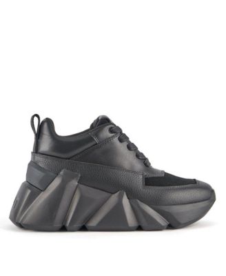 United Nude