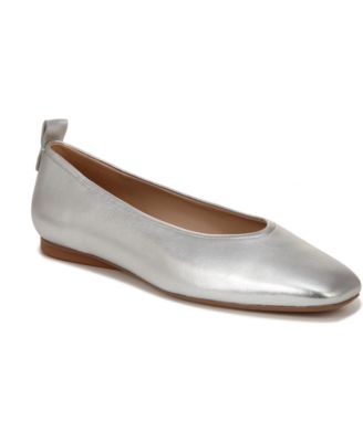 Naturalizer Women's Classic Ballet Flat - Leather Slip-On With Contour+ Comfort (Multiple Widths)