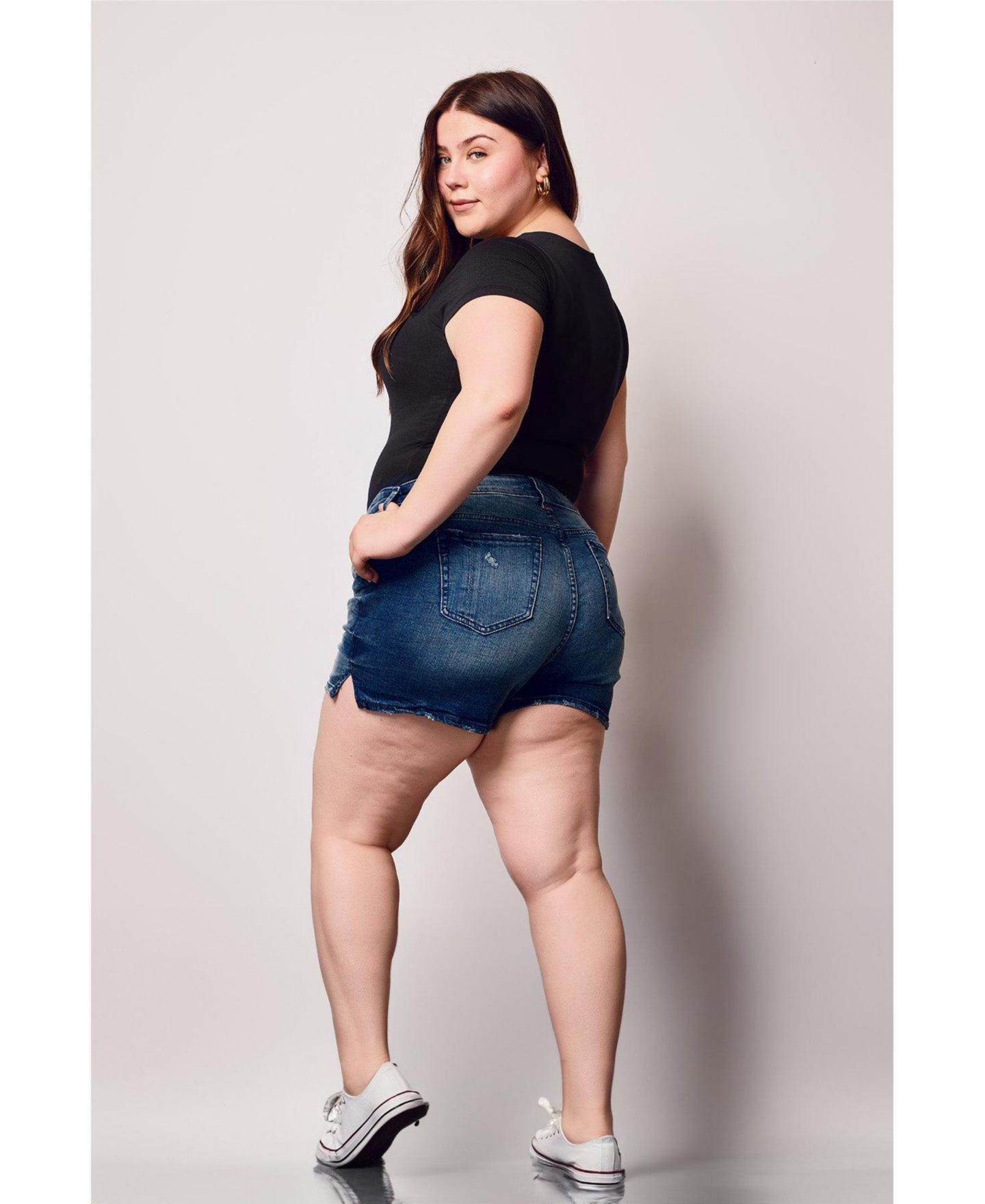 Женские шорты SLINK Jeans Plus Size Denim Side Vents, цвет: Aria — фото 2