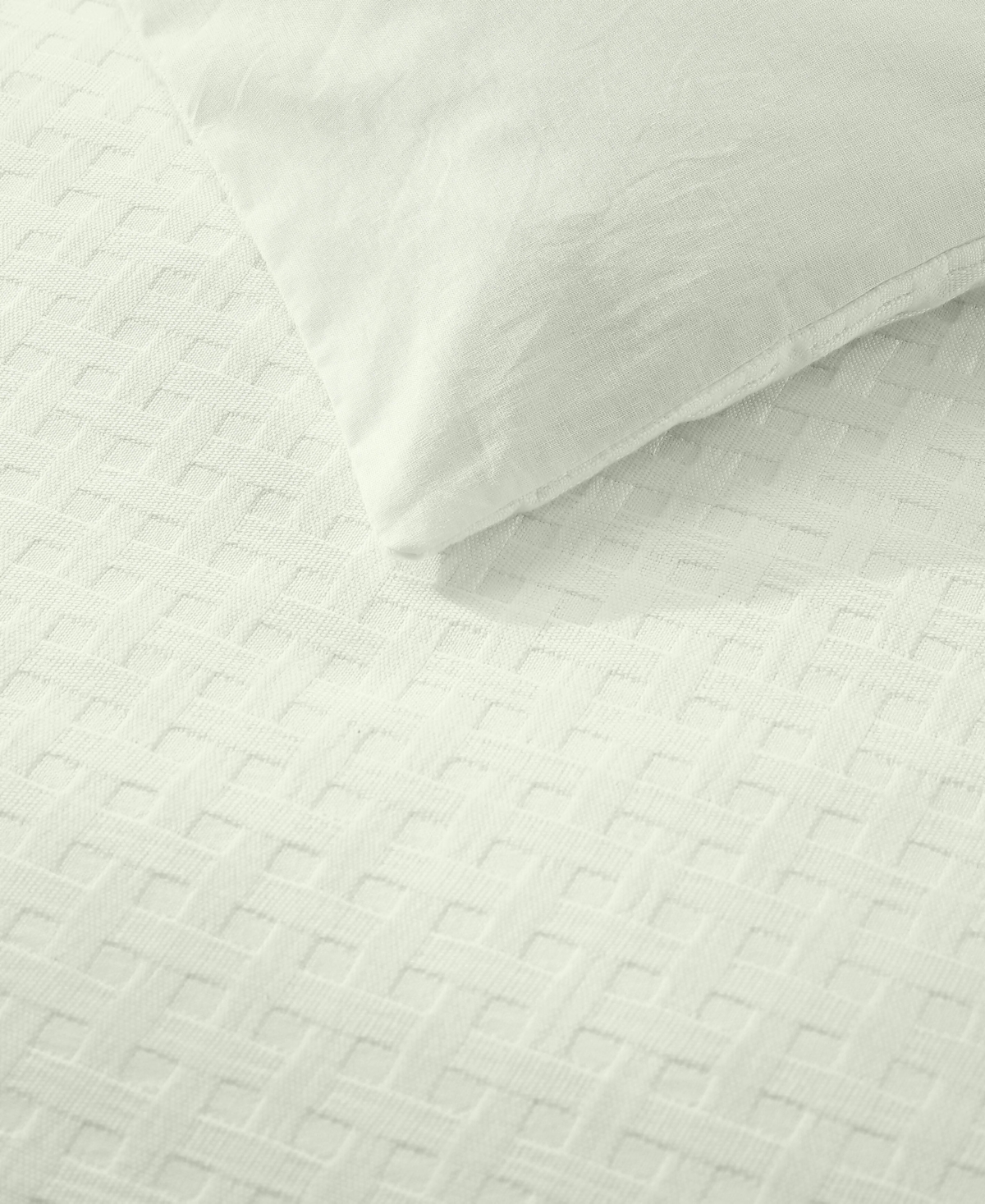 TOMMY BAHAMA HOME CLOSEOUT! TOMMY BAHAMA HOME BASKETWEAVE SOLID 3 PIECE DUVET COVER SET, QUEEN 