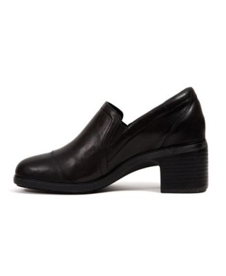 Women's Vaughn Water Resistant Pumps