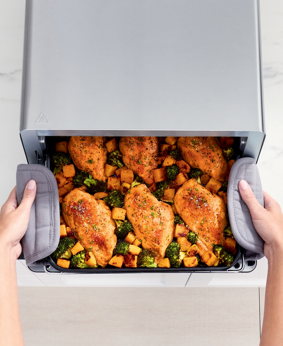 Ninja Flip Toaster Oven & Air Fryer, 8-in-1 Functionality, Sp151 In No Color