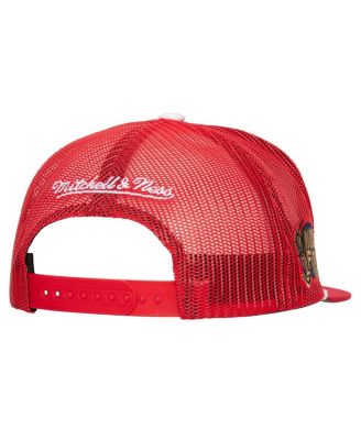 Men's Red Chicago Bulls Roper Meshback Trucker Snapback Hat