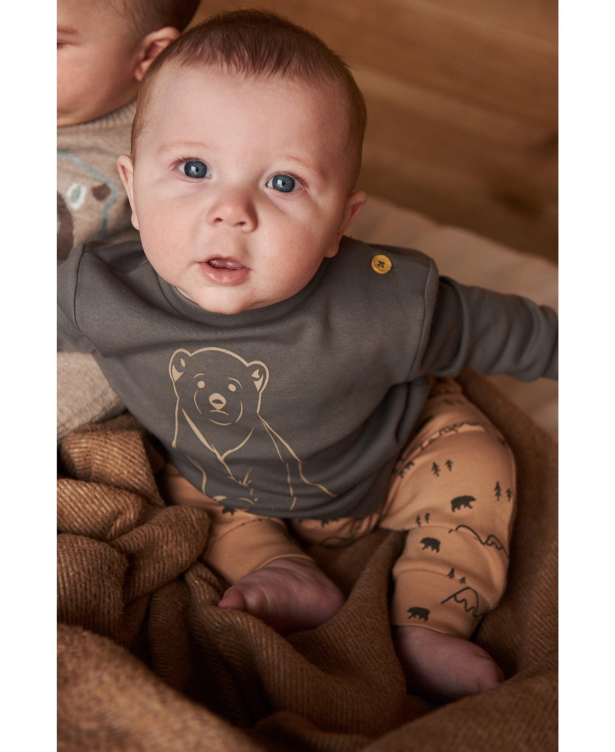 Deux par Deux Baby Boys Organic Cotton Top With Printed Bears Pant Set Sand - Sand and printed bears