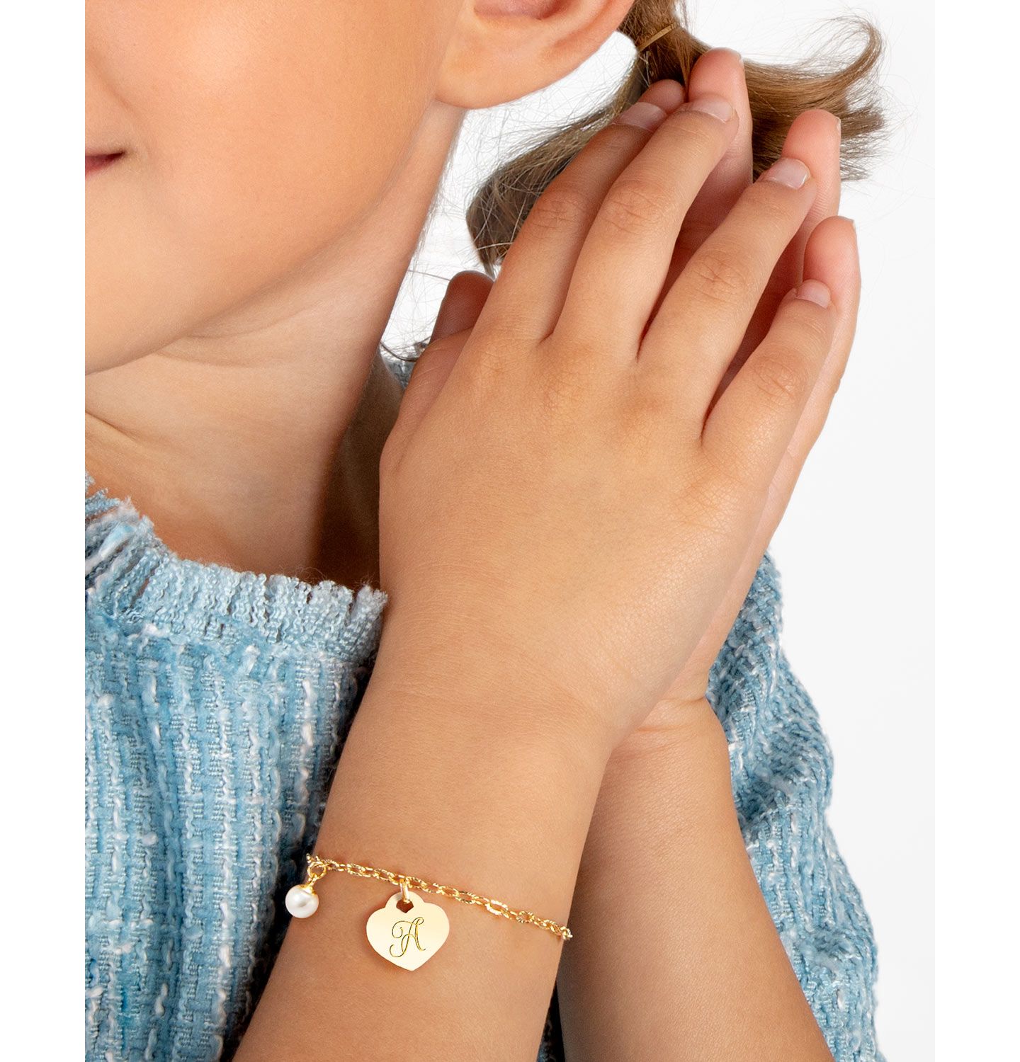Детский браслет Tiny Blessings 14K Gold Classic Charm and Engraved Initial, цвет: 14k Золотой, вариант 1 — фото 2