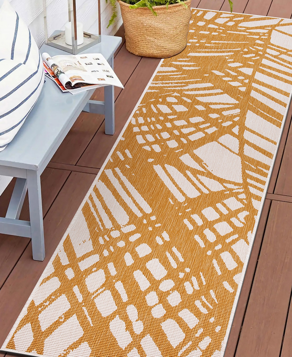 Main Street Rugs Citta Outdoor 4027 2'x7' Area Rug