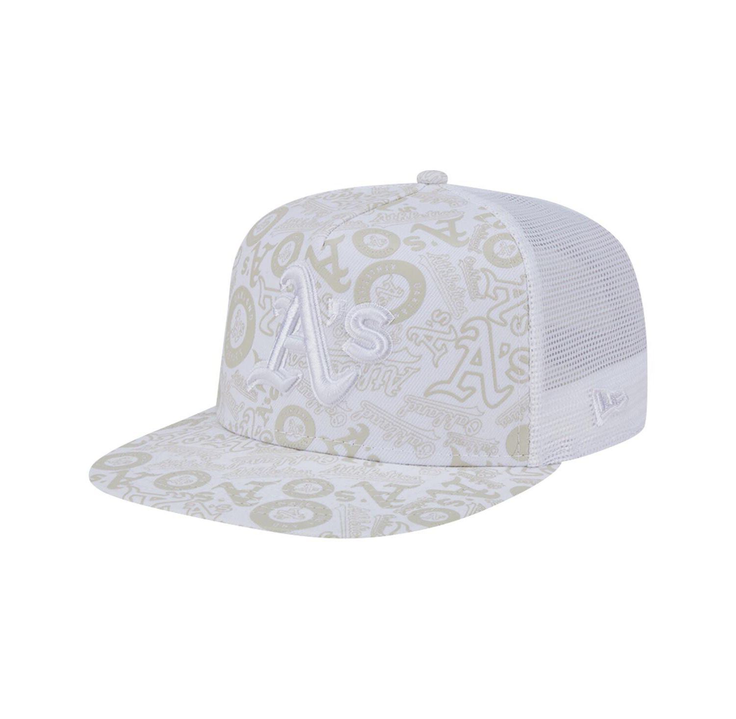 Men's White Oakland Athletics Logo Dunes A-Frame Trucker 9FIFTY Snapback Hat