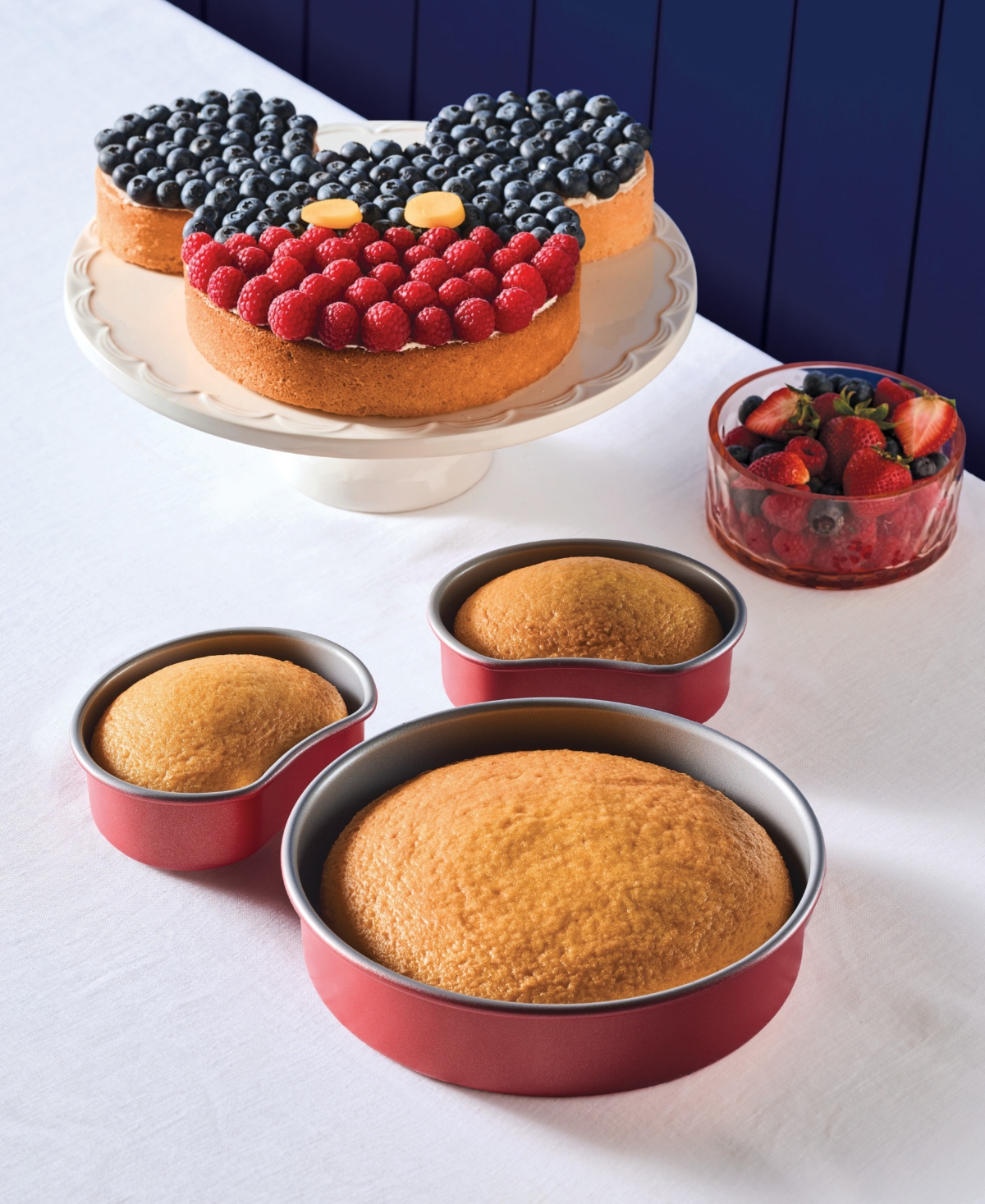 Farberware Disney Bake With Mickey Mouse 3pc Nonstick Mickey Head Cake Pan Set In Red