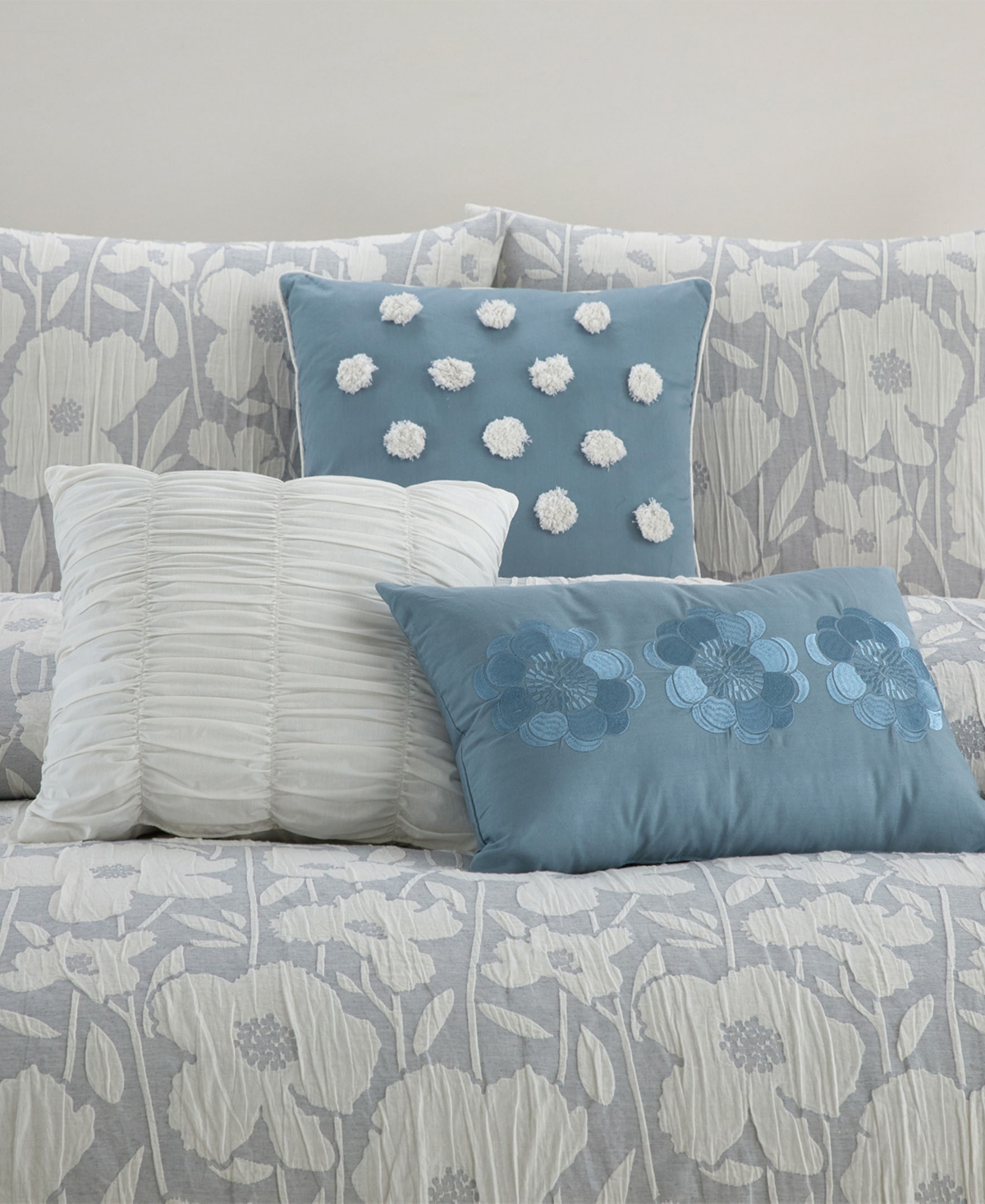 Stratford Park Belavia Floral 7-Pc. Comforter Set