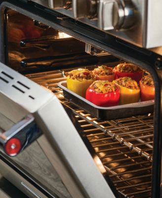 Bake with Mickey Mouse 9-Inch Square Cake Pan