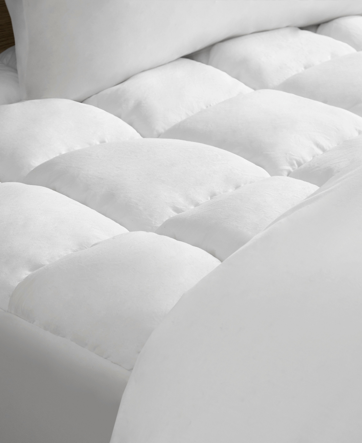 Intelligent Design Dream Puff Overfilled Down Alternative Mattress Pad, Queen In White