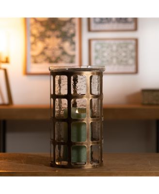 Elegant Candle Holder - Stylish Home Decor Accent