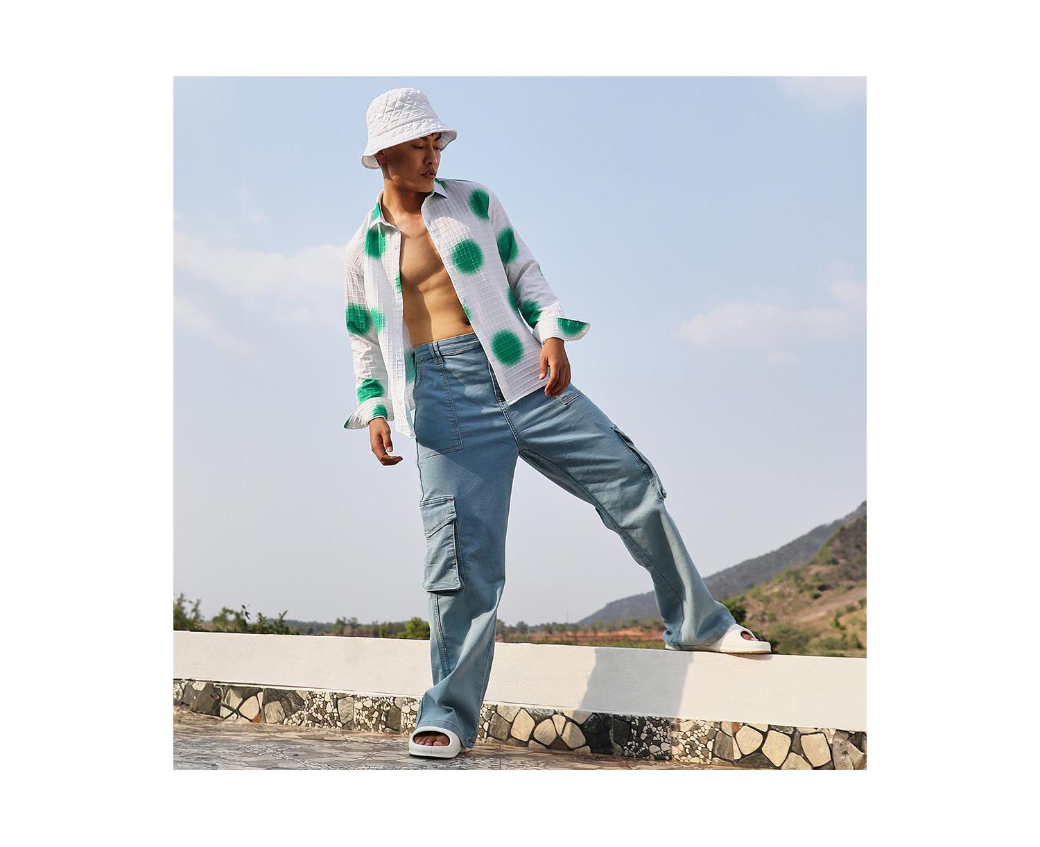 Men's Chalk White:Emerald Green Spraypaint Shirt
