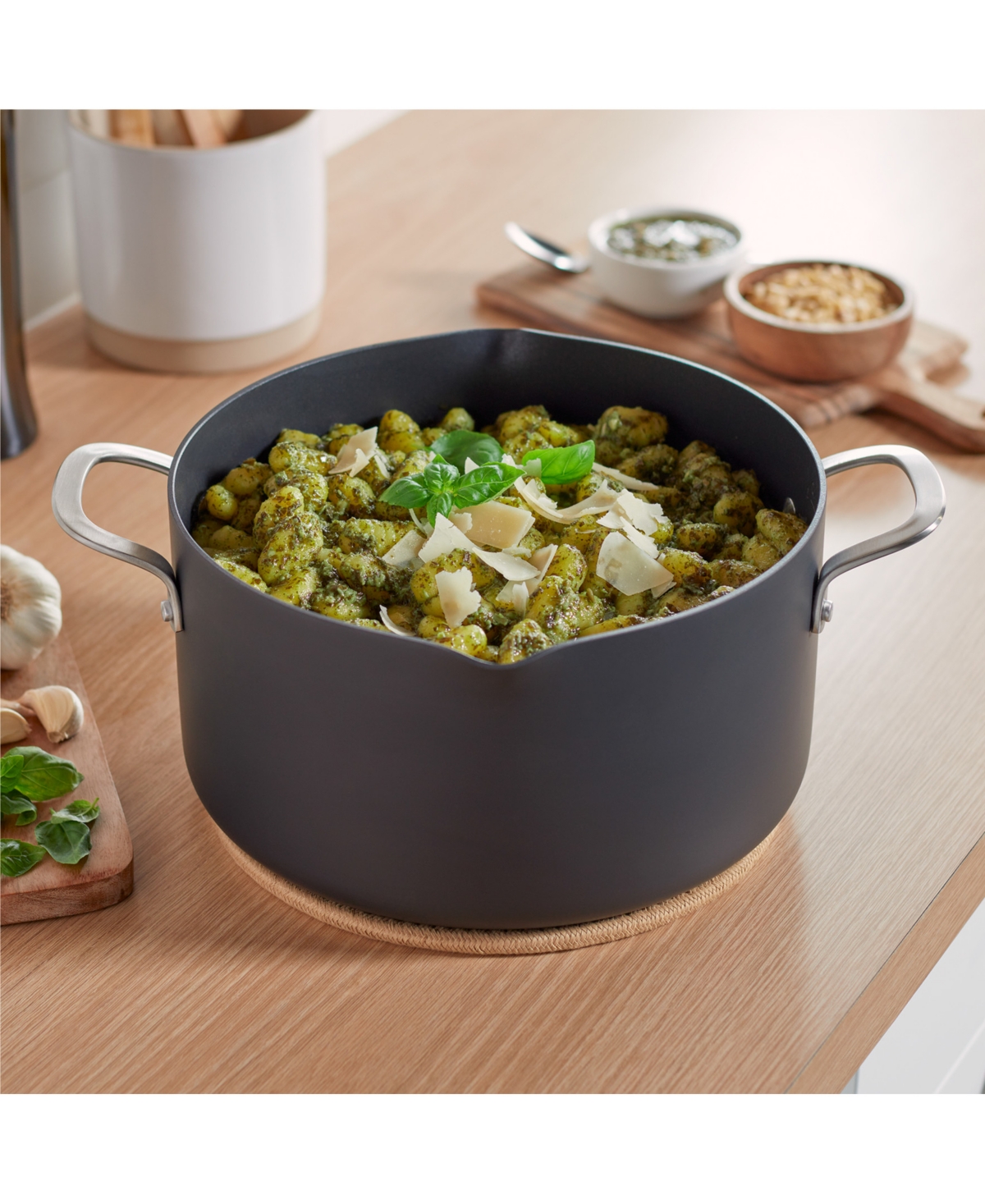 CALPHALON HARD-ANODIZED NONSTICK 7-QUART DUTCH OVEN WITH LID 