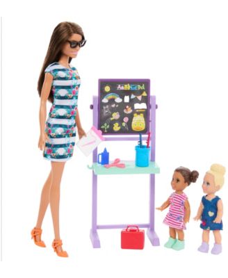 I Love School Classroom Playset with 1 Fashion Doll, 2 Small Dolls 20+ Accessories