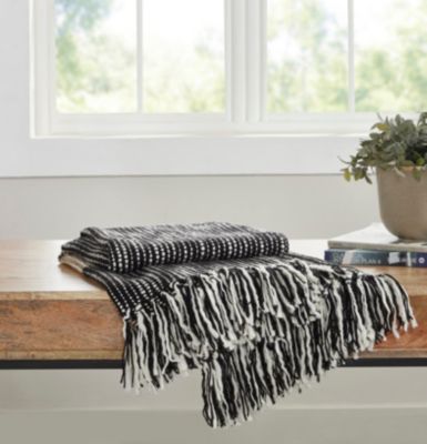 Chunky Tie Dye Throw Blanket I 50"x 70" I Black Mustard