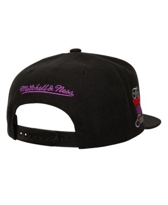Men's White/Purple Chicago Bulls Core Snapback Hat