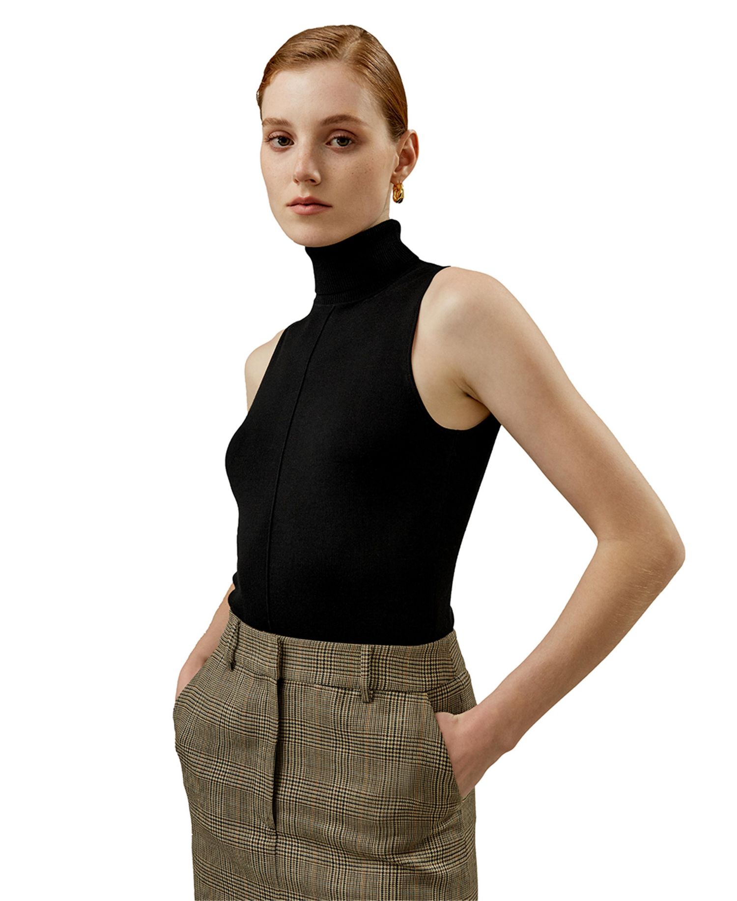 Women's Silk Knitted Turtleneck Sleeveless Top