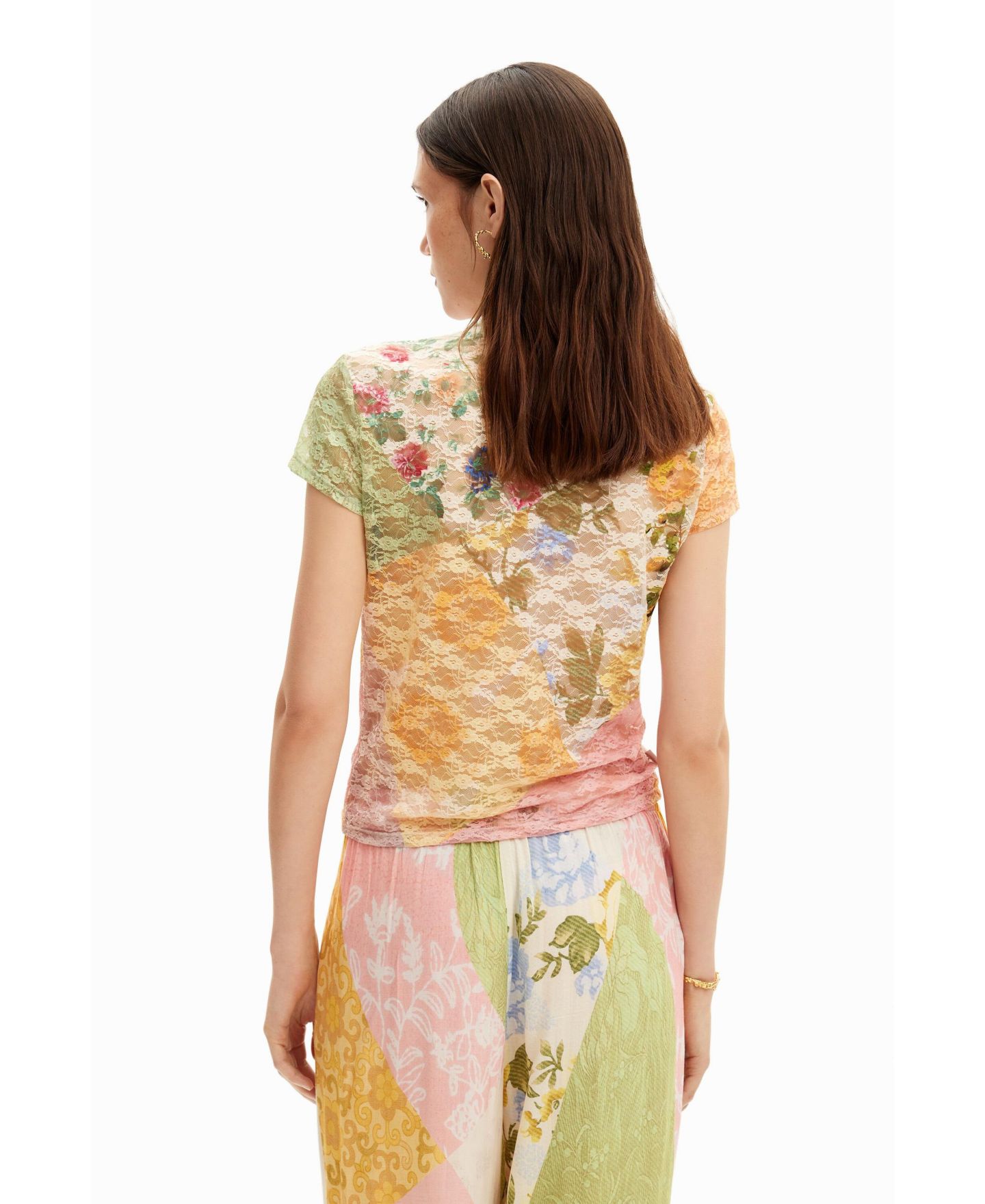 Женская футболка Desigual Lace with floral pattern, цвет: Разноцветный — фото 3