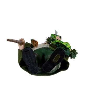 10.5-Inch Fabrich&eacute; Musical Irish Santa with Wreath