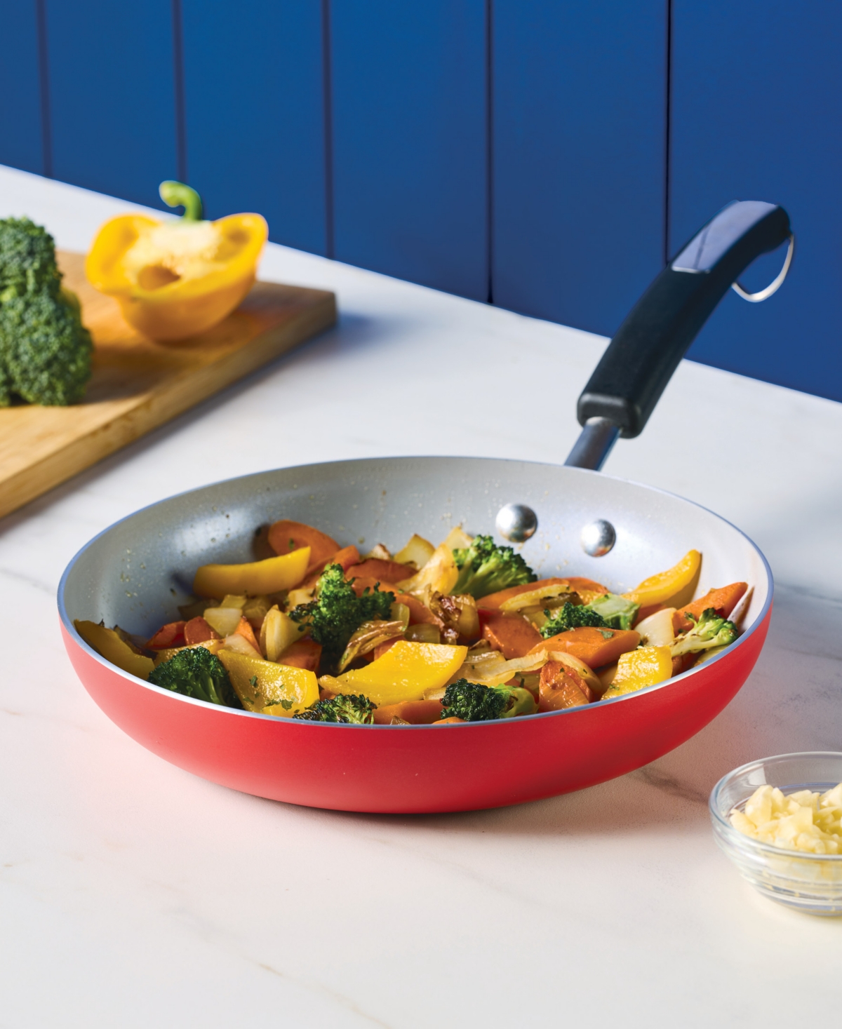 Farberware Disney 9.5" Ceramic Nonstick Frying Pan In Red