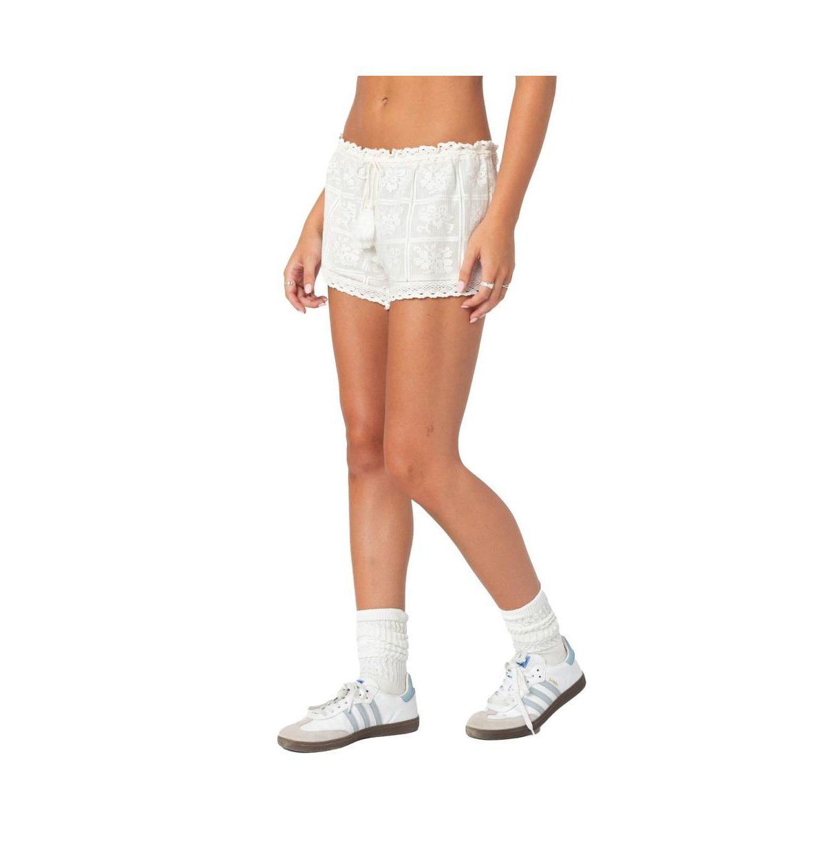 Edikted Women's Needlepoint Lacey Shorts