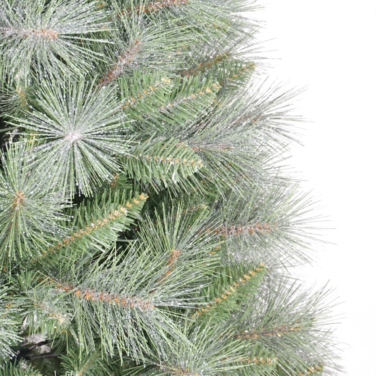 Puleo 7.5-ft. Windsor Spruce Tree With 500 Clear Lights & Stand In Green