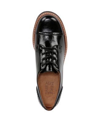 Women's Cabaret-Lace Lug Sole Oxfords