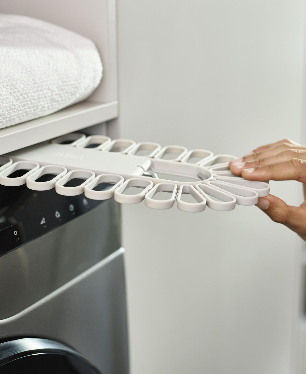 Joseph Joseph Petal Small Item Drying Hanger In White