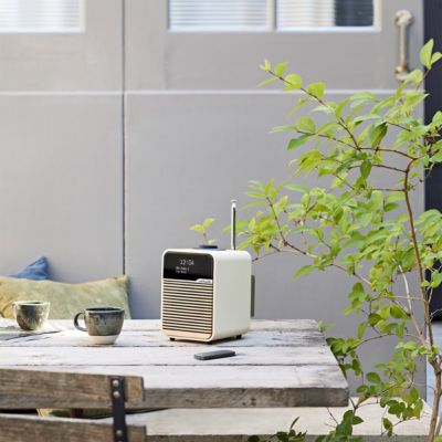 Audio R1 MK4 Bluetooth Radio