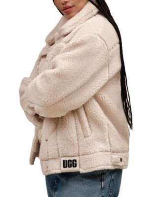 Ugg jacket/ 2024 Nike shirt