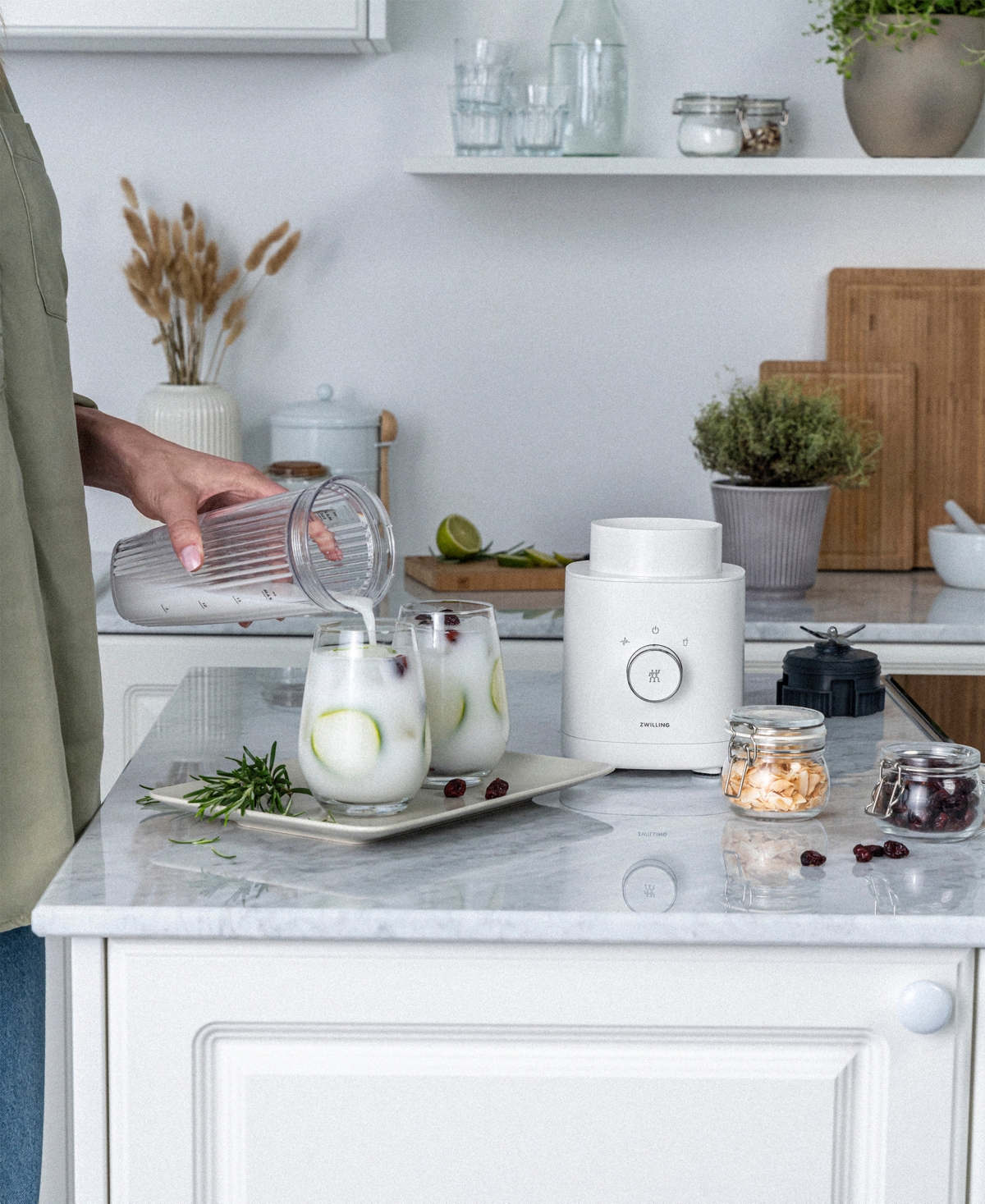 Zwilling Enfinigy 20-oz. Personal Blender In White