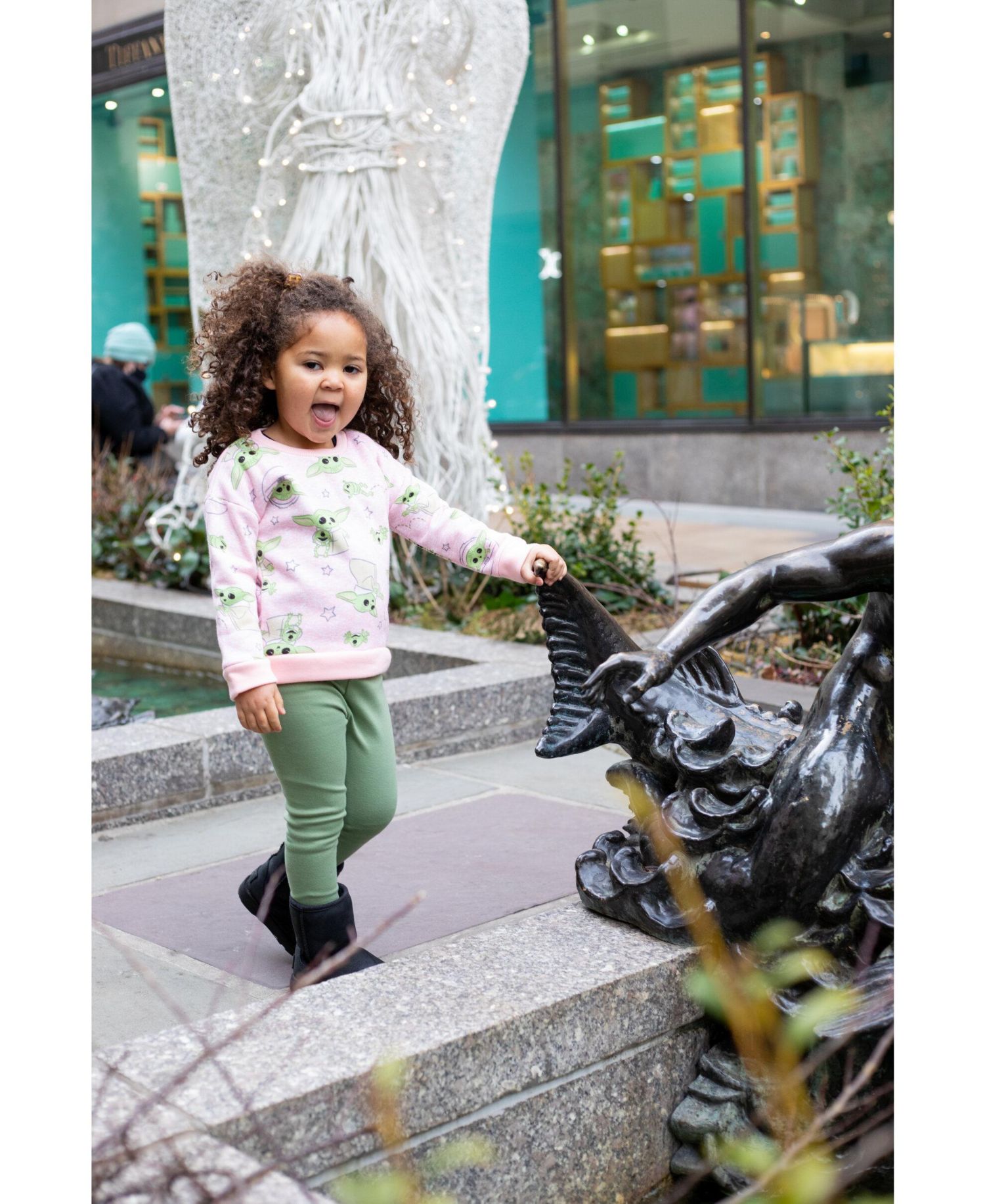 Toddler Girls The Mandalorian Fleece Sweatshirt and Leggings Outfit Set to