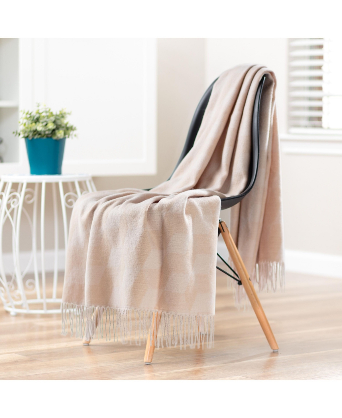Chanasya Premium Pleated Solid Plaid Acrylic Blanket With Tassels - Lightweight and Super Soft, Modern Woven Blanket for Couch, Home, Living Roo