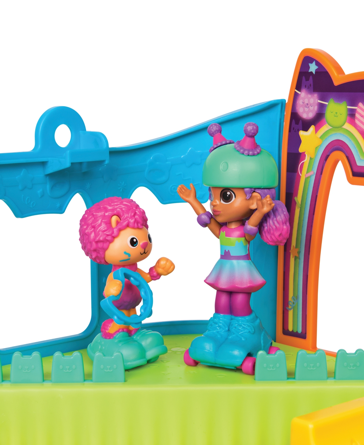 GABBY'S DOLLHOUSE PARTY ROOM PLAYSET WITH EXCLUSIVE TOY FIGURES 