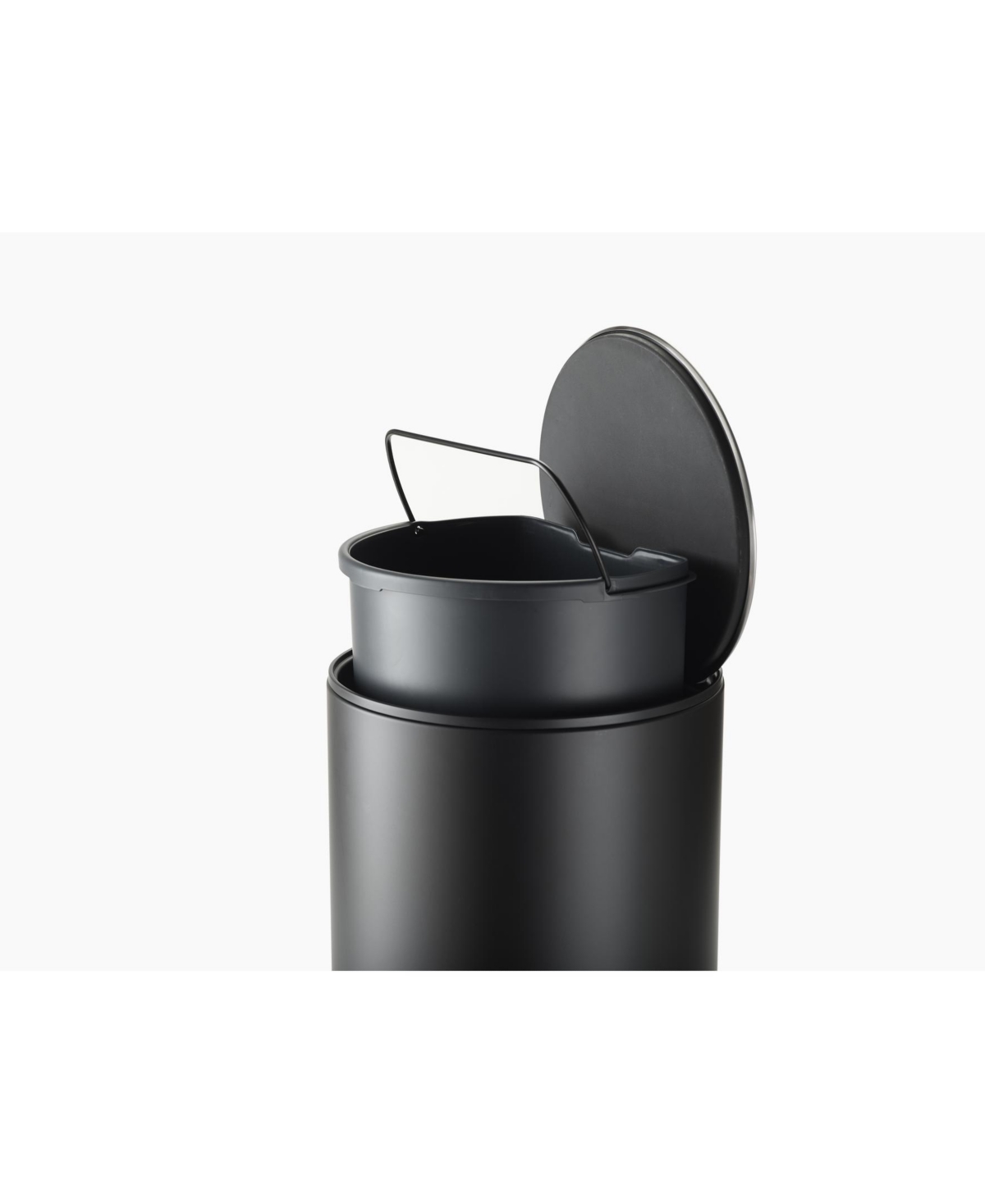 Joseph Joseph Arc 30-litre Slimline Pedal Trash Can In Black