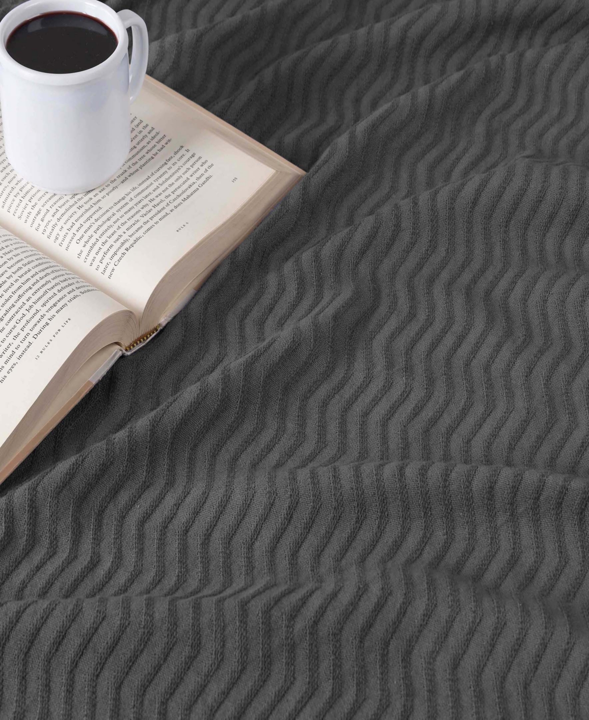 Superior Jena Cotton Textured Chevron Lightweight Woven Blanket, California King In Charcoal