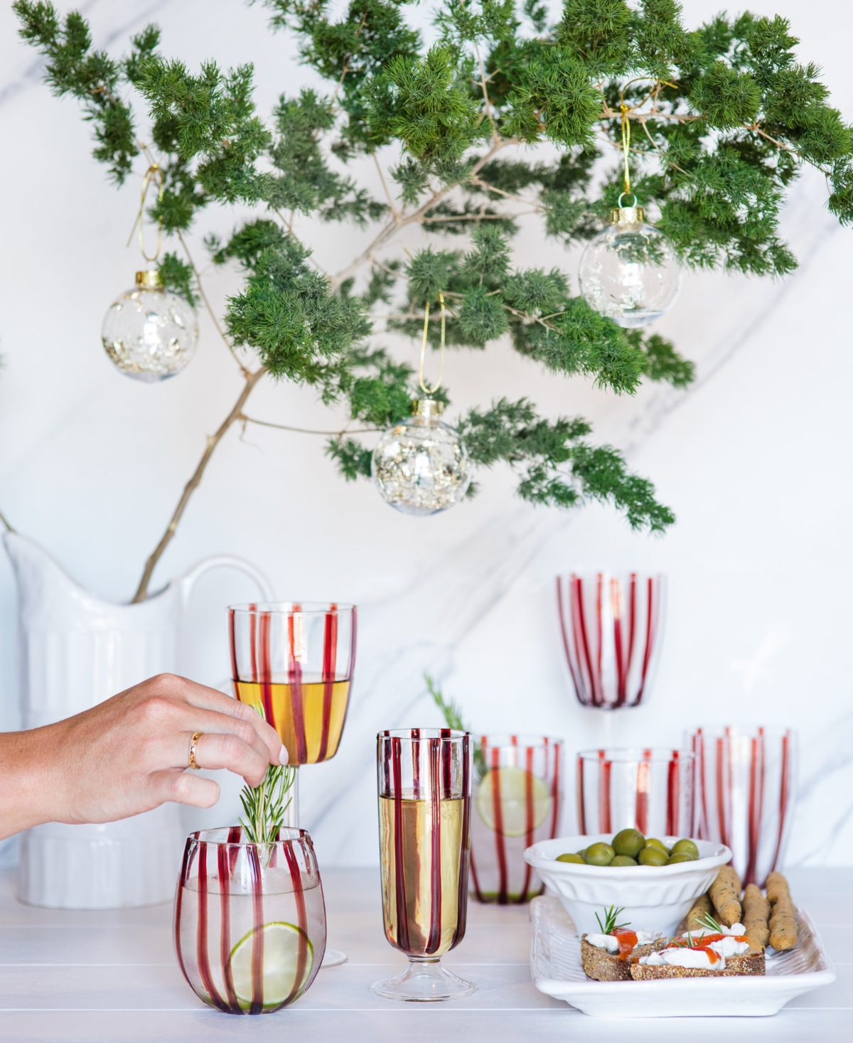 Vietri Nuovo Stripe Champagne Glass In Red