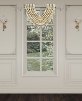 Sezanne Window Waterfall Valance, 33" x 43"